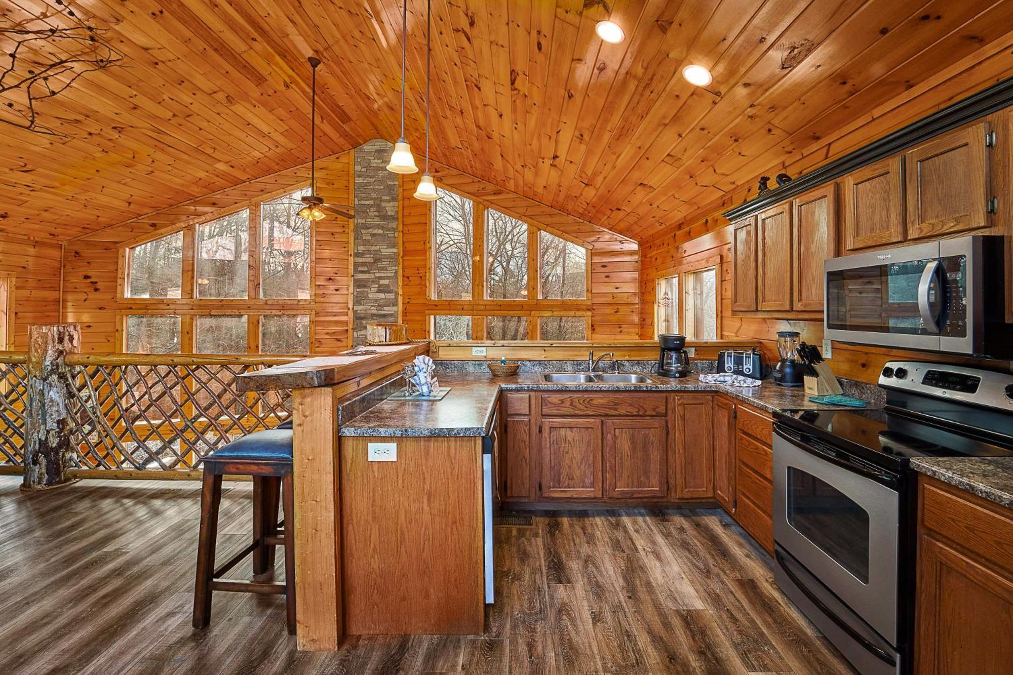 Snuggled Inn Holiday Home Gatlinburg Exterior photo